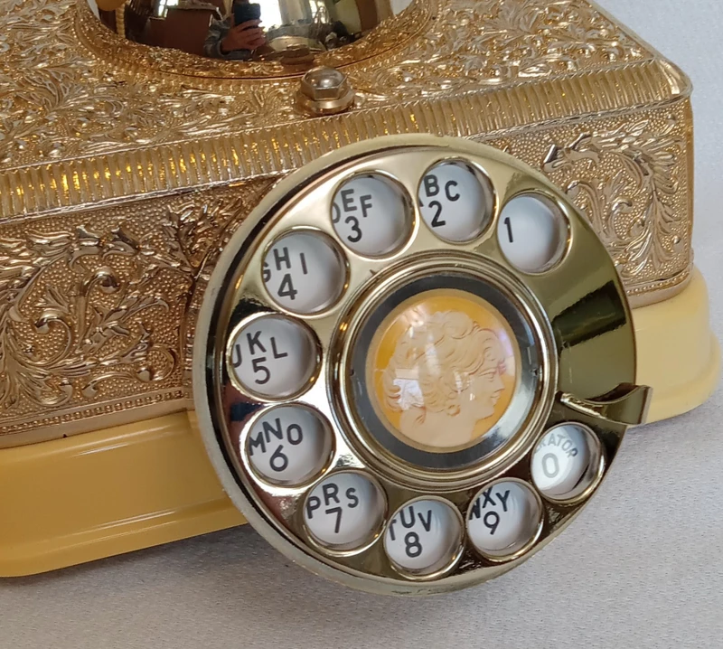 RADIO SHACK GOLD FRENCH STYLE ROTARY DIAL PHONE 43-320A, works