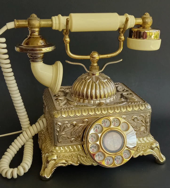 RADIO SHACK GOLD FRENCH STYLE ROTARY DIAL PHONE 43-322A, works