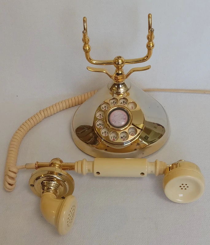 FRENCH 1st LADY/SWEET TALK ROTARY PHONE
