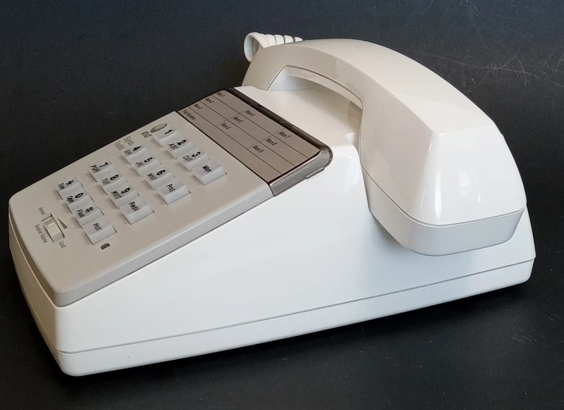 White  touch tone telephone Signature Traditional AT&T NOS