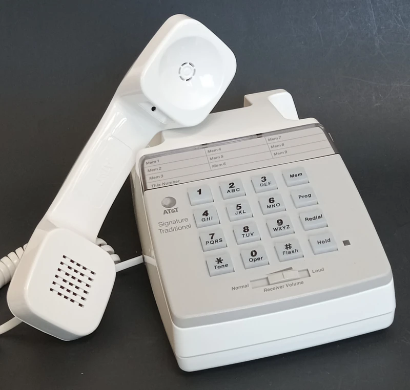 White  touch tone telephone Signature Traditional AT&T NOS