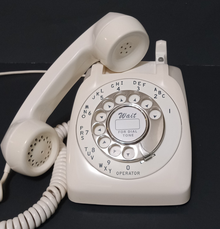 Fantastic White AE80 by Automatic Electric phone