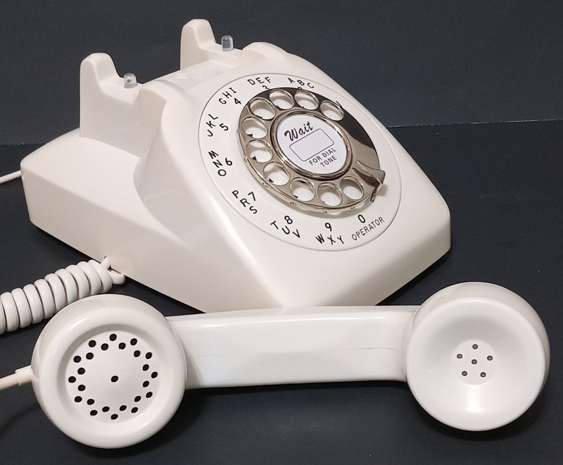 Fantastic White AE80 by Automatic Electric phone