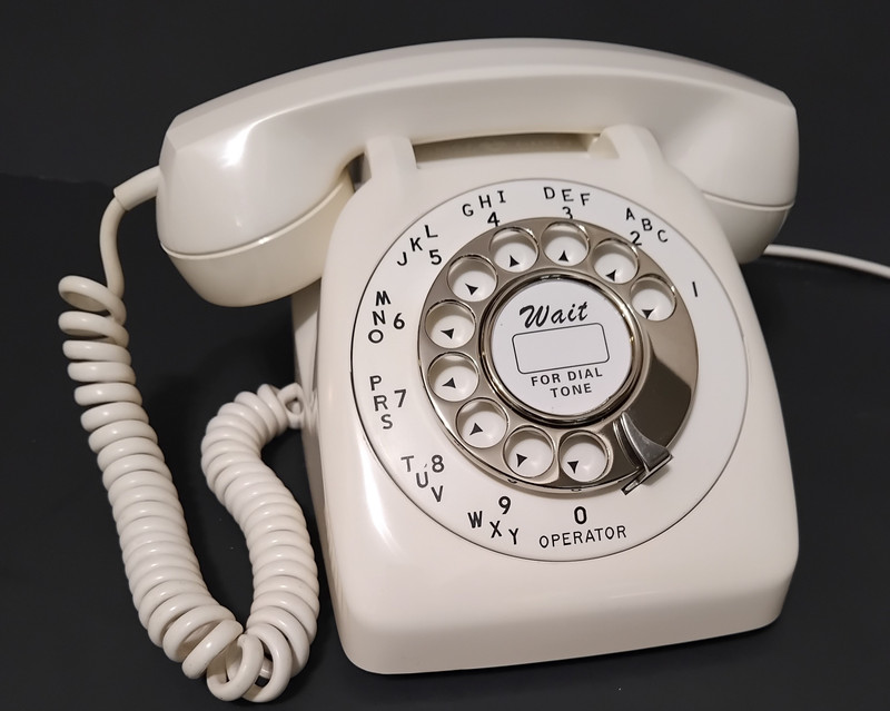 Fantastic White AE80 by Automatic Electric phone