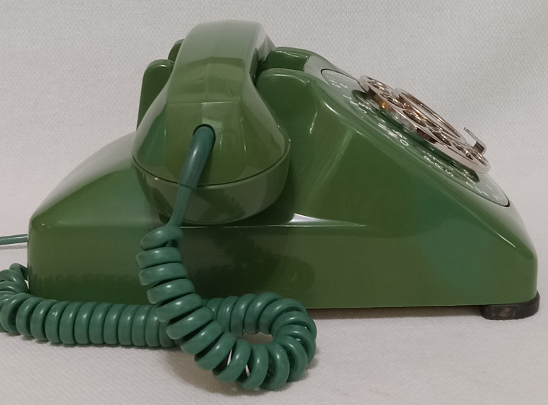 Green Automatic Electric phone AE 80