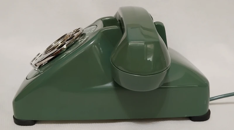 Green Automatic Electric phone AE 80