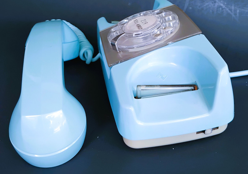 Aqua Starlite telephone Automatic Electric