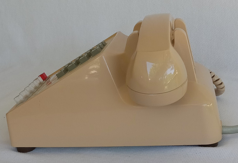 Multi Line touch tone office phone, ITT with 6 Buttons