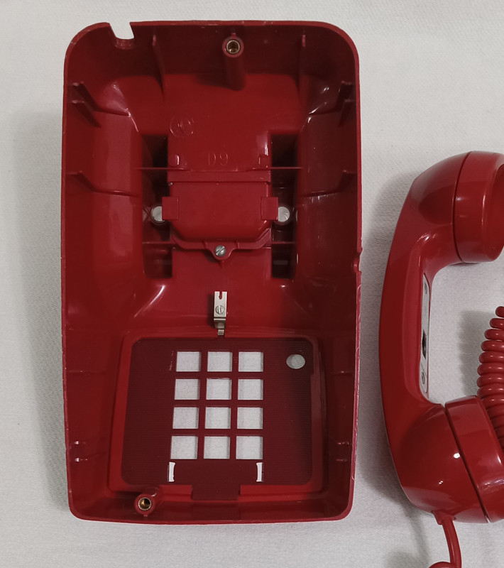 Western Electric telephone Red 2500 touch tone with G6  Works  