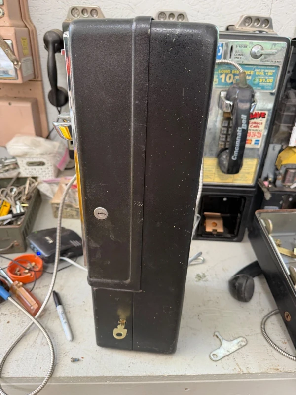 Single Slot Payphone 1D2   Western Electric