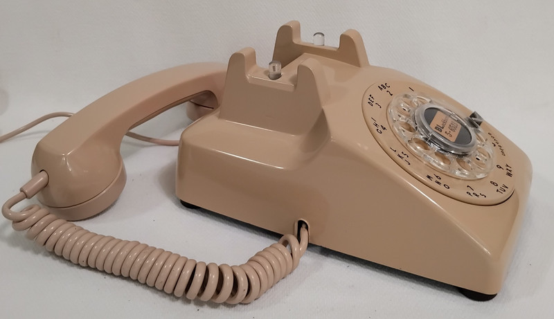 Western Electric 500 desk phone Rose Beige WE 1954  "Blackburn"