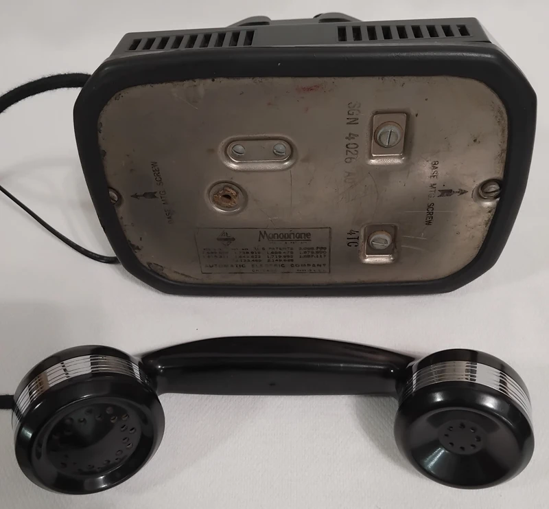  Automatic Electric Monophone AE40 Art Deco  antique telephone  Military