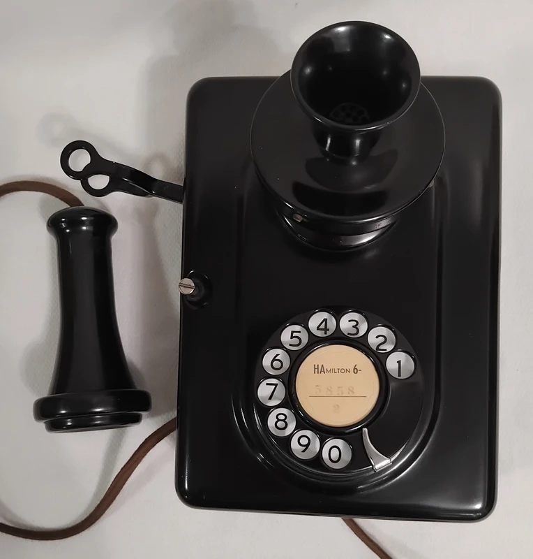   Automatic Electric 1920s metal wall phone Type 21