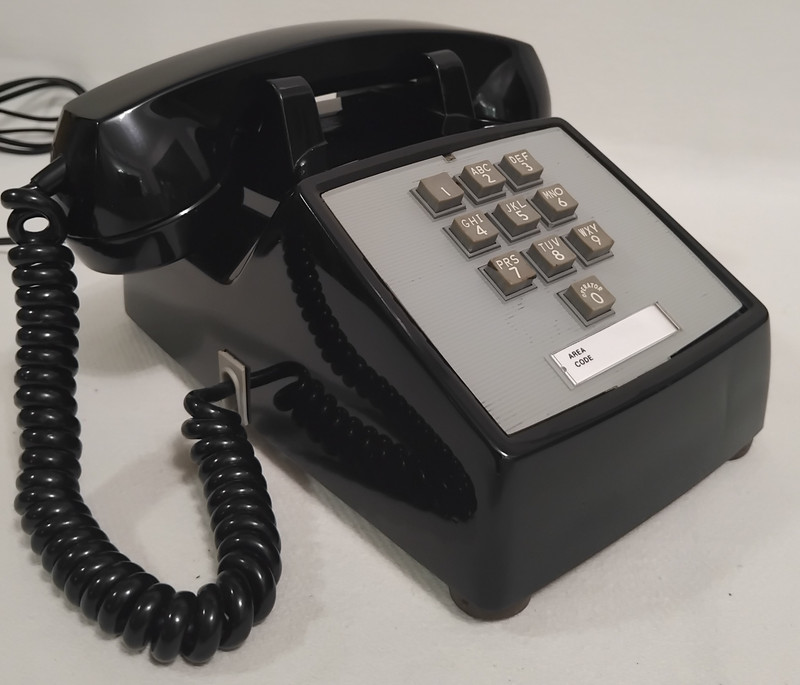   1500 Western Electric Touch tone phone  Black 10 button 