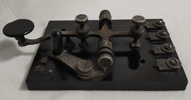 Mainline  Railroad Telegraph Key Sounder Wood Base W.U. TEL CO