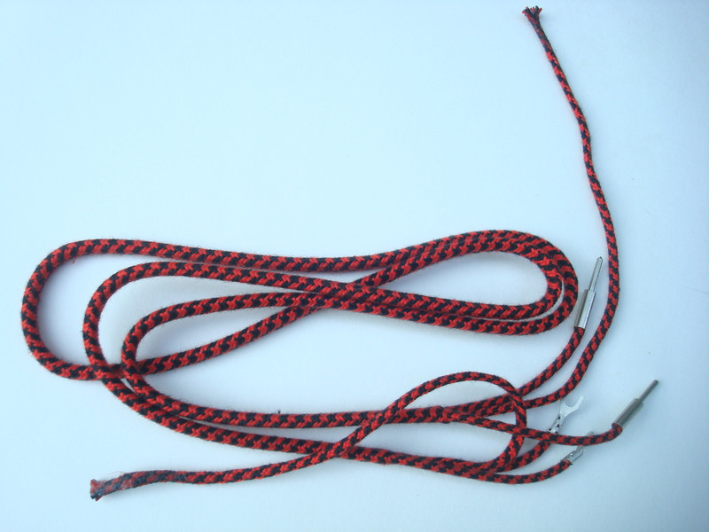 Rattlesnake Red / Black receiver cord  pin/ spade  with ties