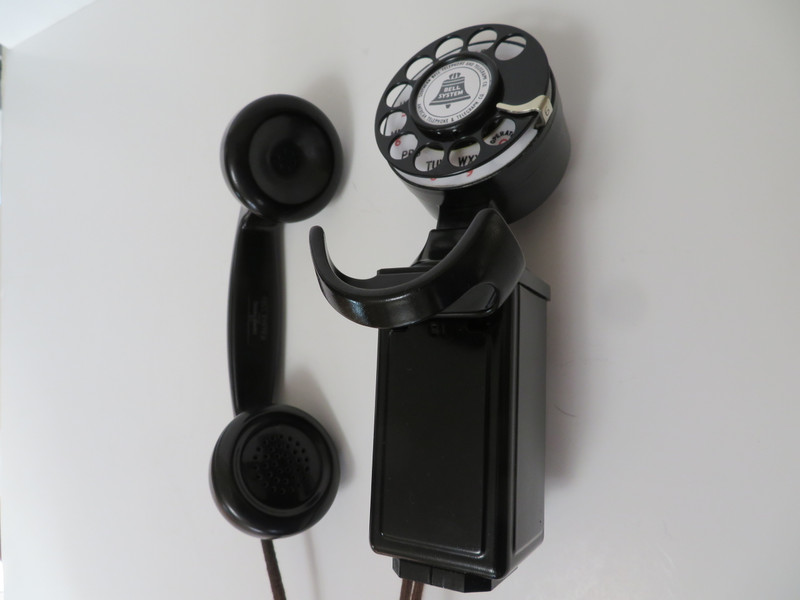 Spacesaver 211 model  with F1 handset 