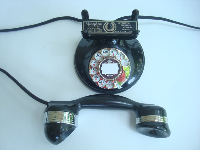 Automatic Electric Monophone 1A desktop antique  telephone.  