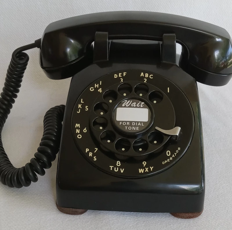  Western Electric telephone model 500 Fully restored       