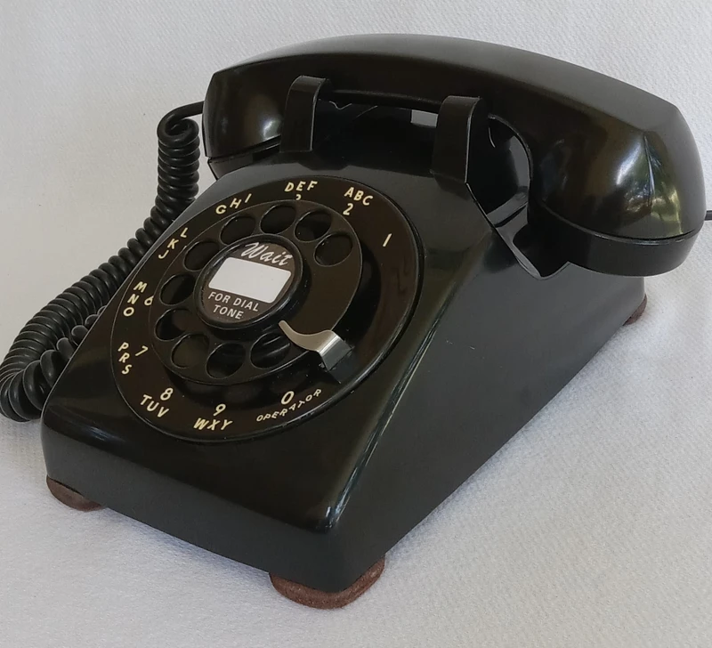   Western Electric telephone model 500 Fully restored       
