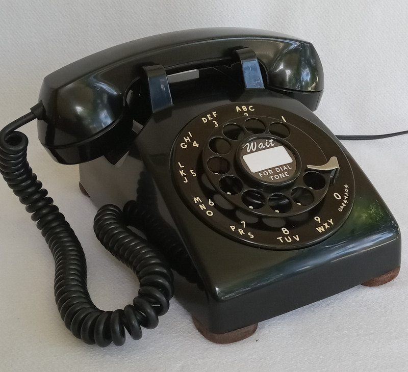   Western Electric telephone model 500 Fully restored       