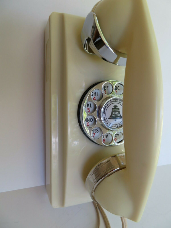Ivory 354 Wall telephone Chrome edition 