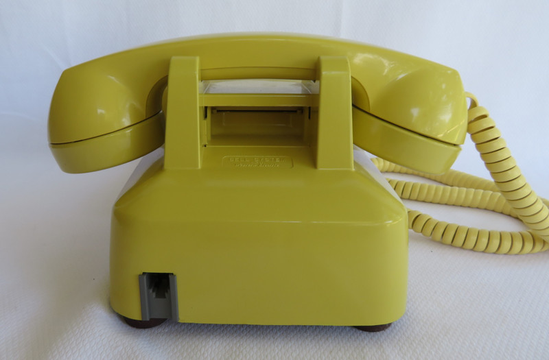 Western Electric 2500DM touch tone phone in Yellow 