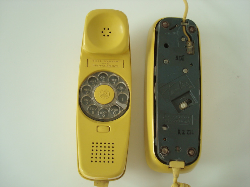 Yellow Rotary Trimline telephone Western Electric Original