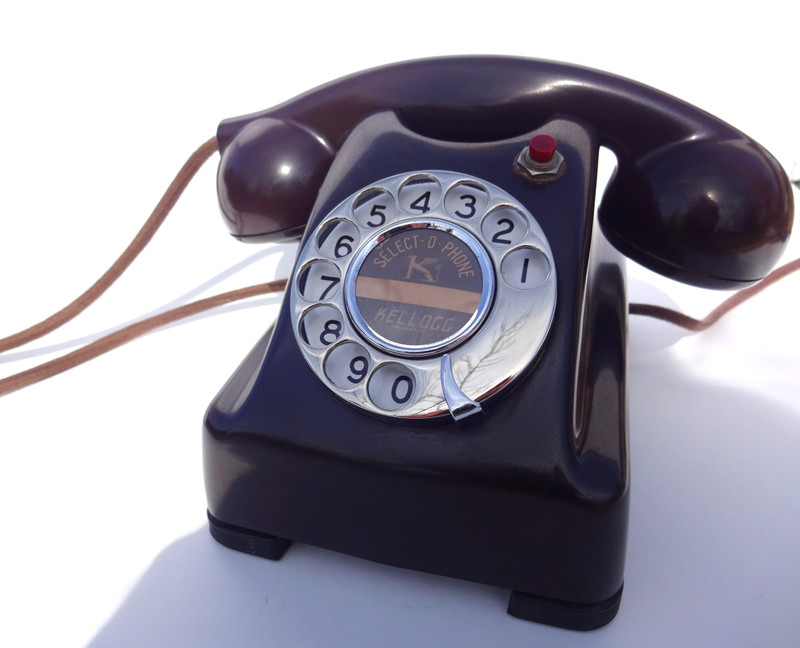 Kellogg Redbar  Mahogany bakelite telephone   None Better 