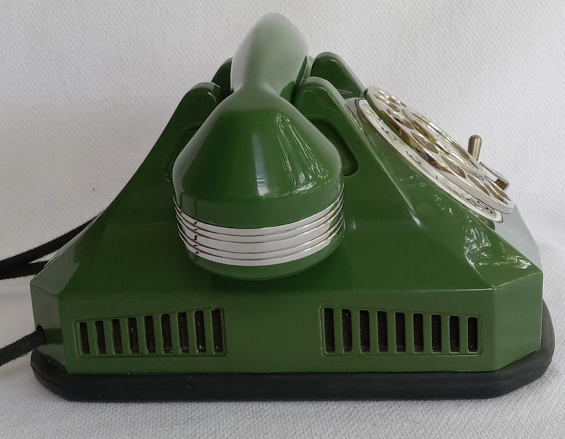Automatic  Electric Jade Green AE40 phone with chrome Trim
