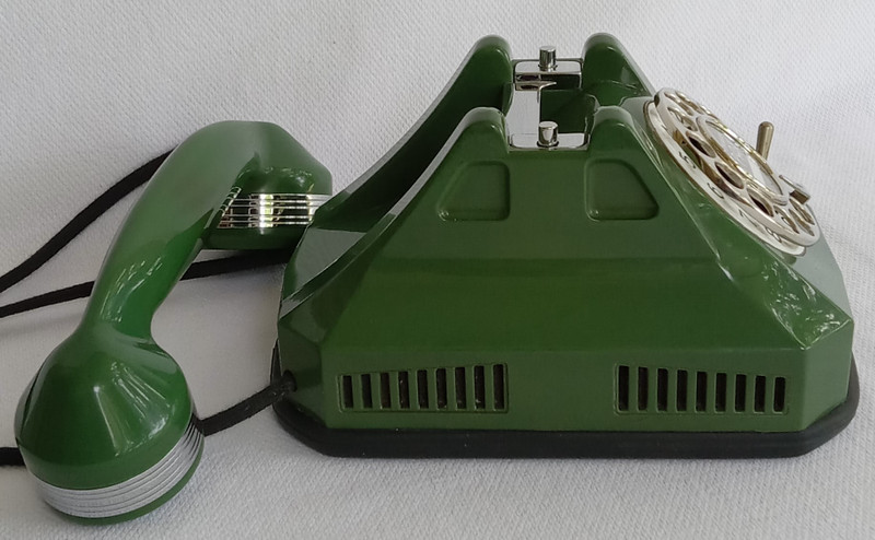Automatic  Electric Jade Green AE40 phone with chrome Trim