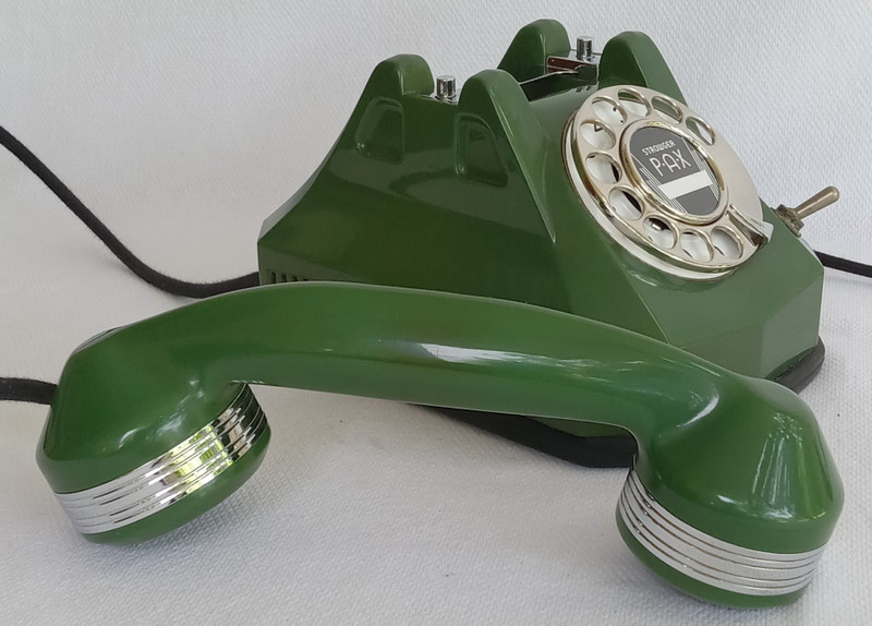 Automatic  Electric Jade Green AE40 phone with chrome Trim