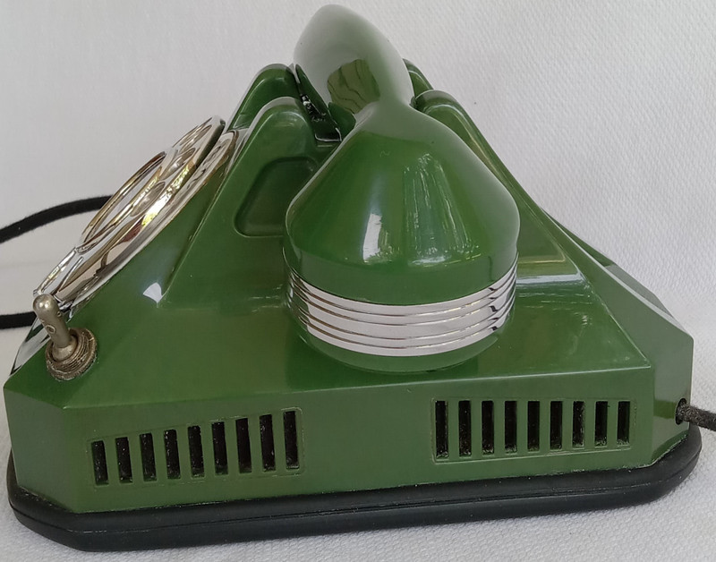 Automatic  Electric Jade Green AE40 phone with chrome Trim