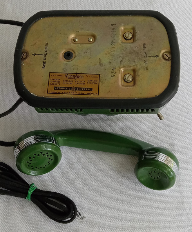Automatic  Electric Jade Green AE40 phone with chrome Trim