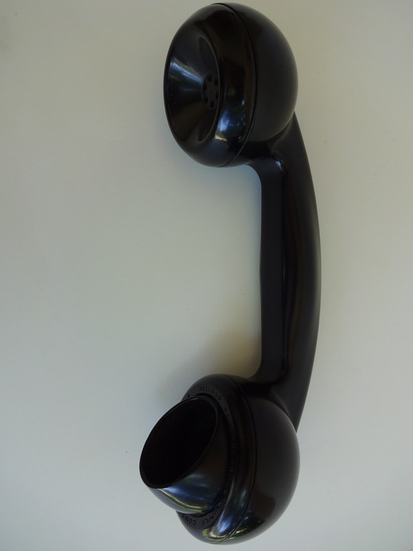 Kellogg Masterphone Old Style handset with spitcup 