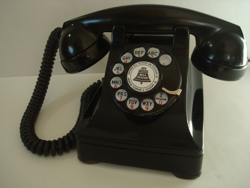 Vintage Western Electric 302 Bakelite Thermoplastic Rotary Telephone