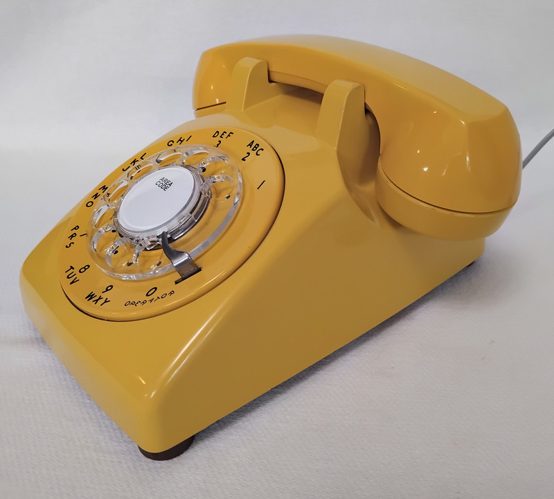 Western Electric 500  Yellow  Telephone