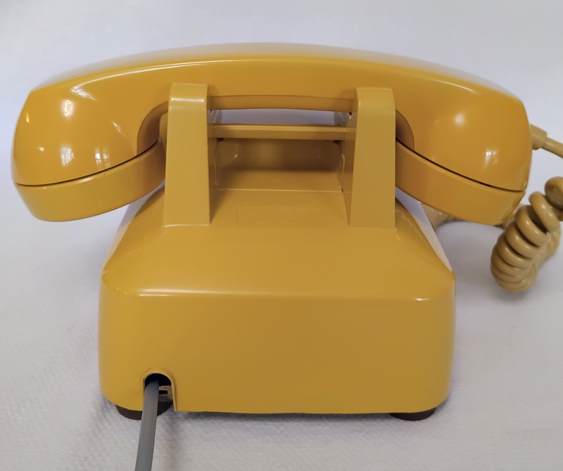 Western Electric 500  Yellow  Telephone