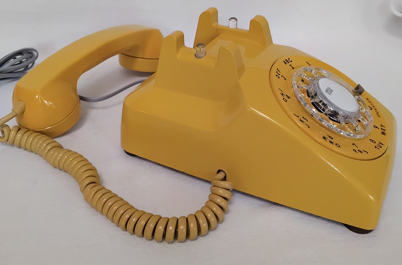 Western Electric 500  Yellow  Telephone