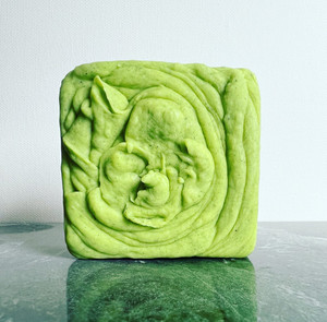 Natural Shampoo Bar made with Yuzu Fruit Oil Natural Shampoo Bar made with Yuzu Fruit Oil