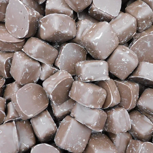 Menz Choc Honeycomb close-up showing chunky milk chocolate-coated pieces with crisp honeycomb centres