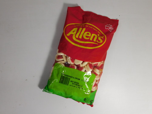 Allens Strawberries and Cream (1.3kg Bag)