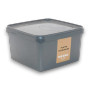Meenk Platte Salmiakjes, small salted pastilles with a bold salmiak flavour, packaged in a 2.7kg tub, available at The Professors.