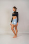 Crop Top Malibu, Cuello Alto Mangas Largas Abertura Escote