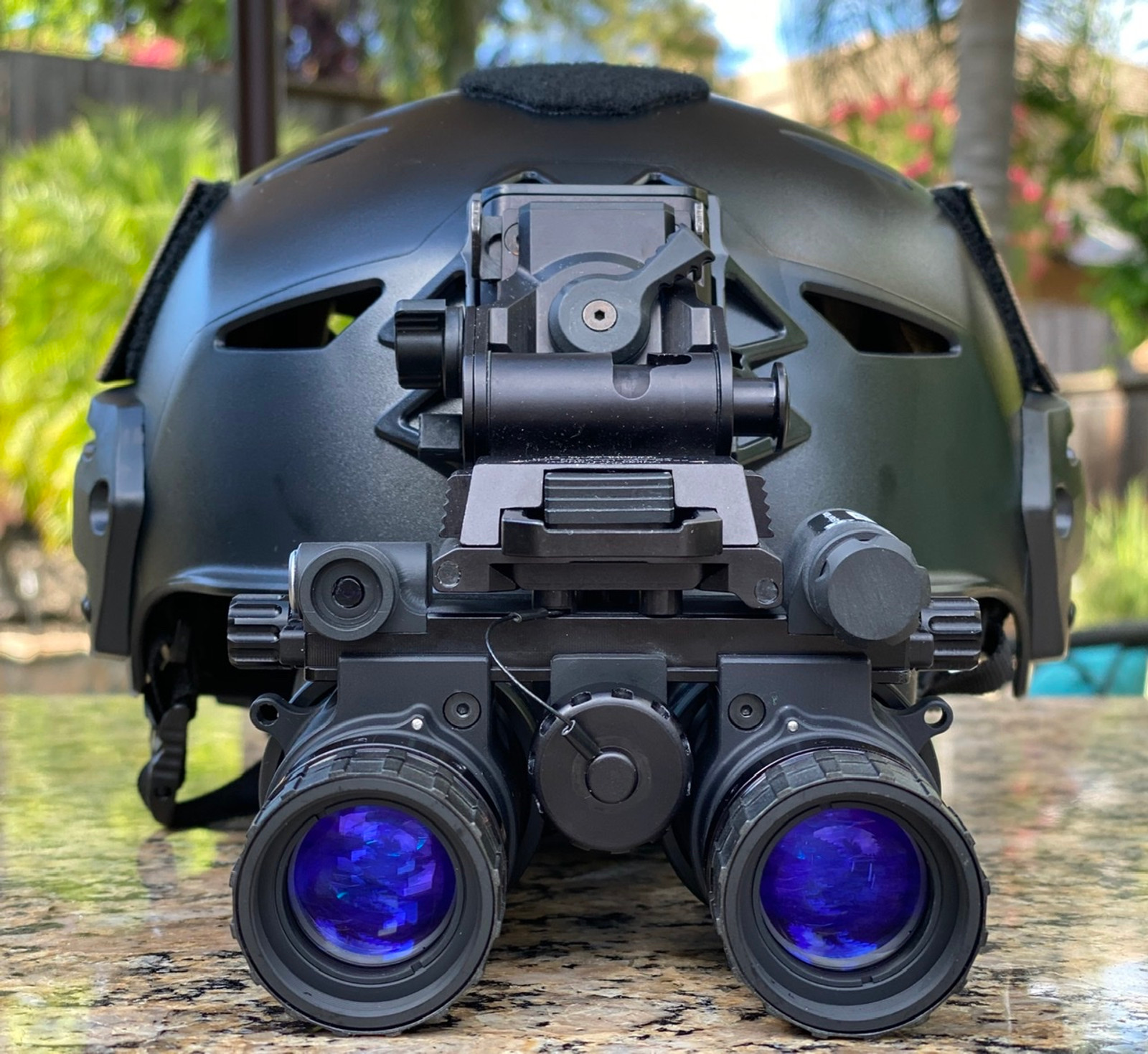 Rnvg White Phosphor Dual Tube Goggle Rnvg White Phosphor Dual Tube Goggle