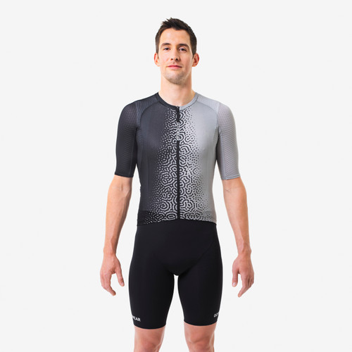 {"colorName":"Scrub Blue/Scrub Purple","colorCode":"BVBX","order":"4", "type":"on_model", "model_height":"194 cm / 6'4''", "model_size":"EU Large / US Medium", "model_weight":"84 kg / 185 lbs", "view":"front", "model_code":"99BF"}
