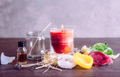 ​Making your own candles at home