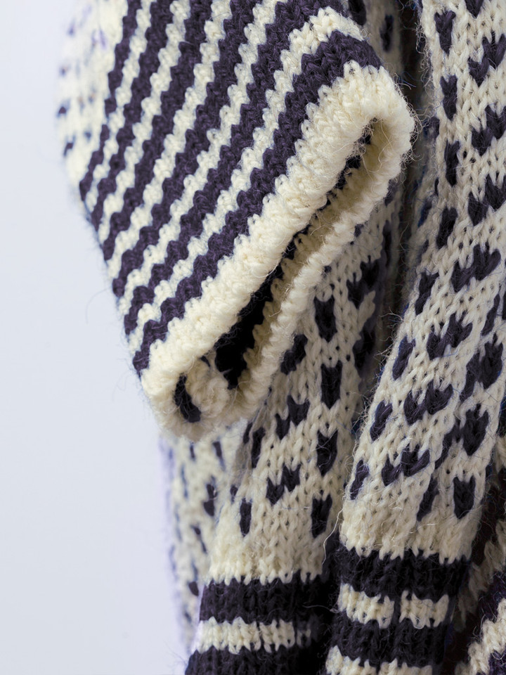 Men's Ecru Norwegian Jumper 100% Pure Wool Close Up