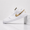 Air jordan 1 Low SE Metallic gold