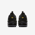 Air Max Vapormax Plus Triple Black